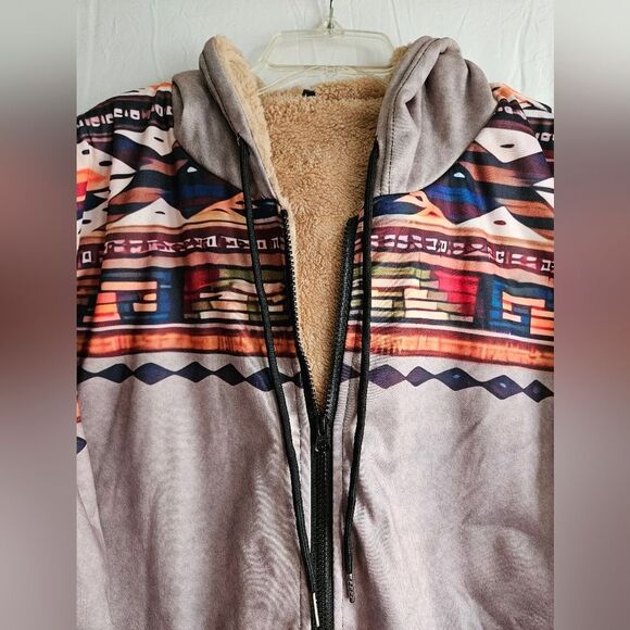 Tribal Print Soft Shell Hooded Jacket Men's Sz XL Sherpa Lined Pockets Full Zip - Picture 9 of 10